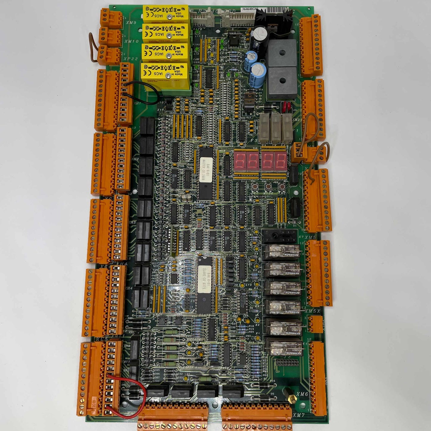 KM364640G02